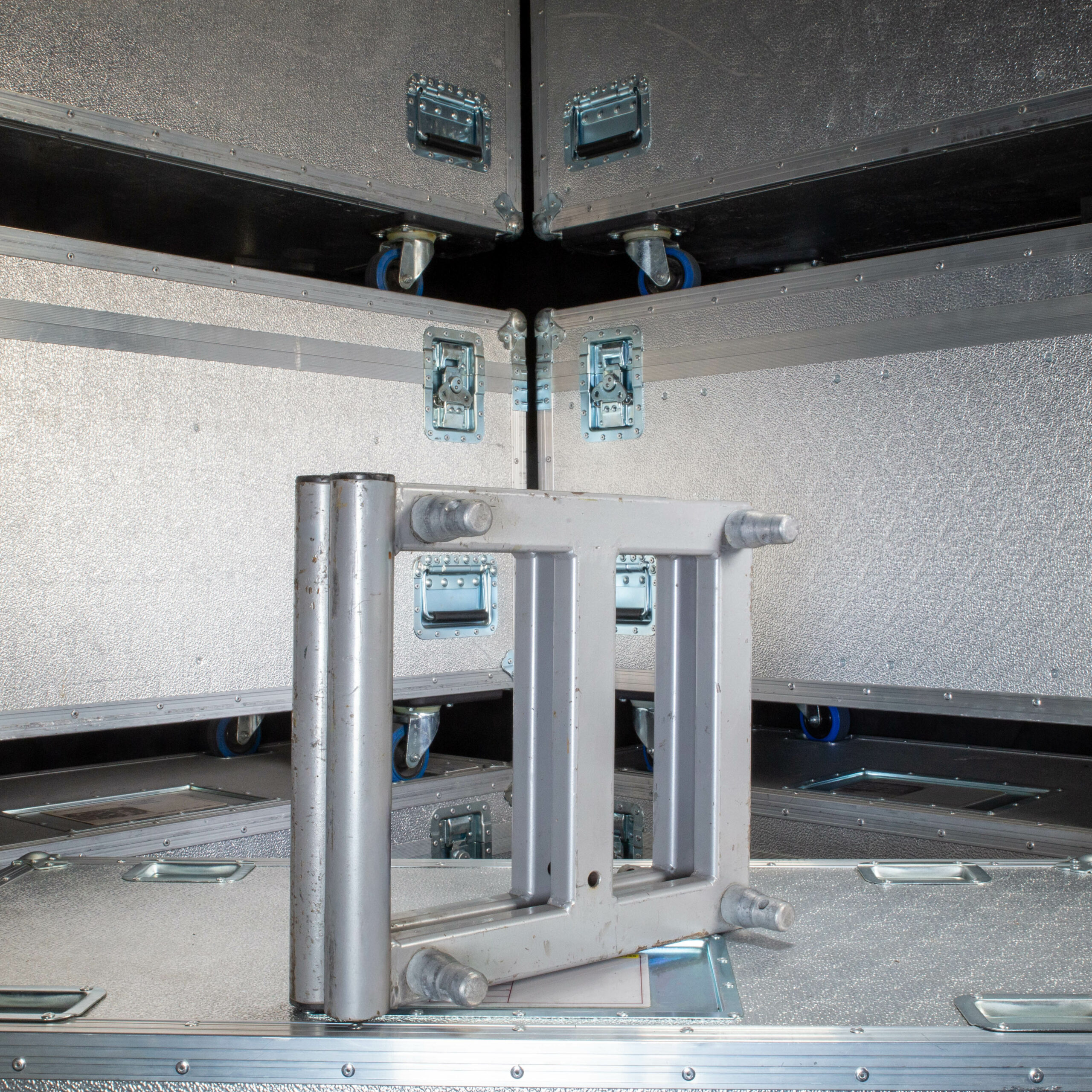 H40 Book Corner 6620 scaled