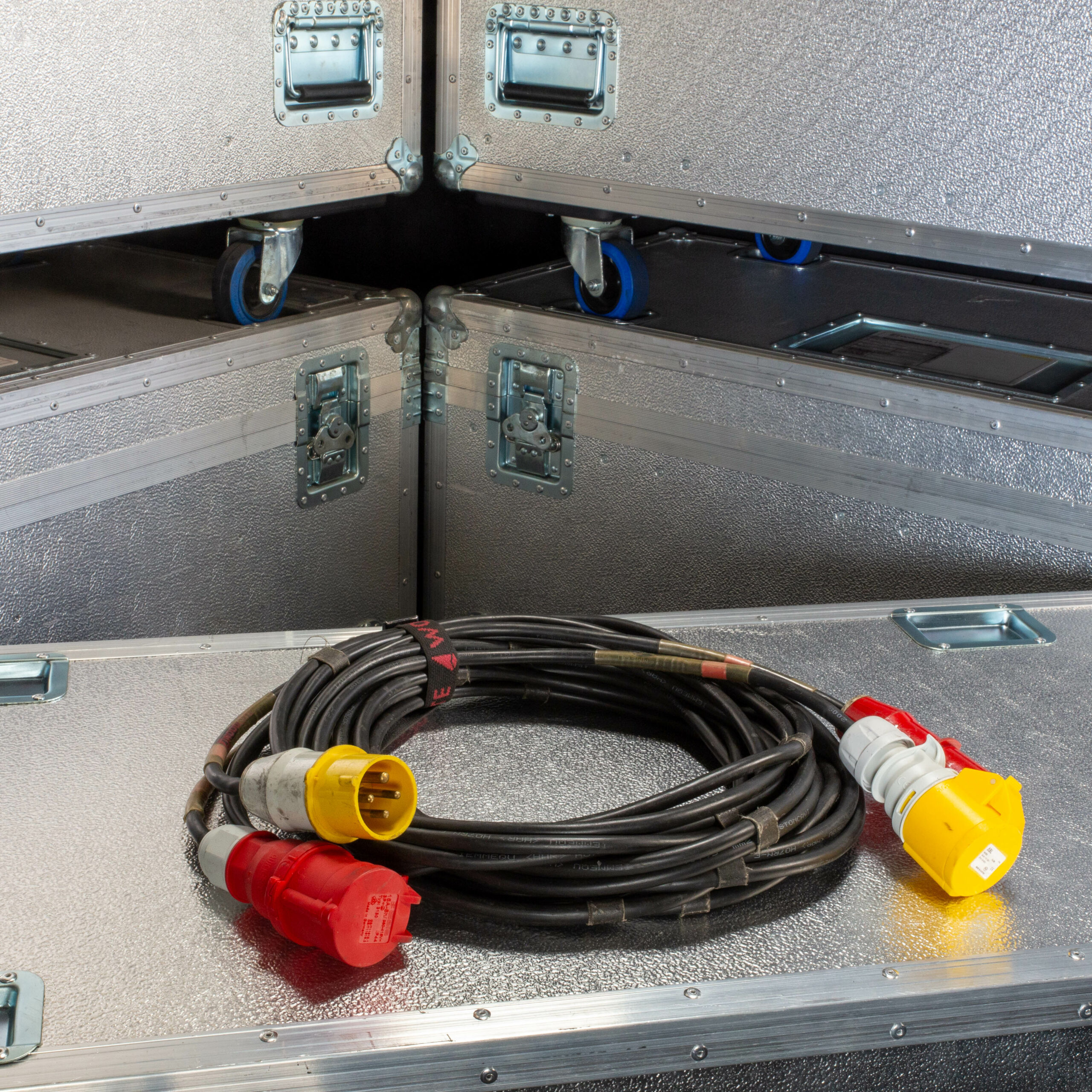 LV cable 6673 scaled